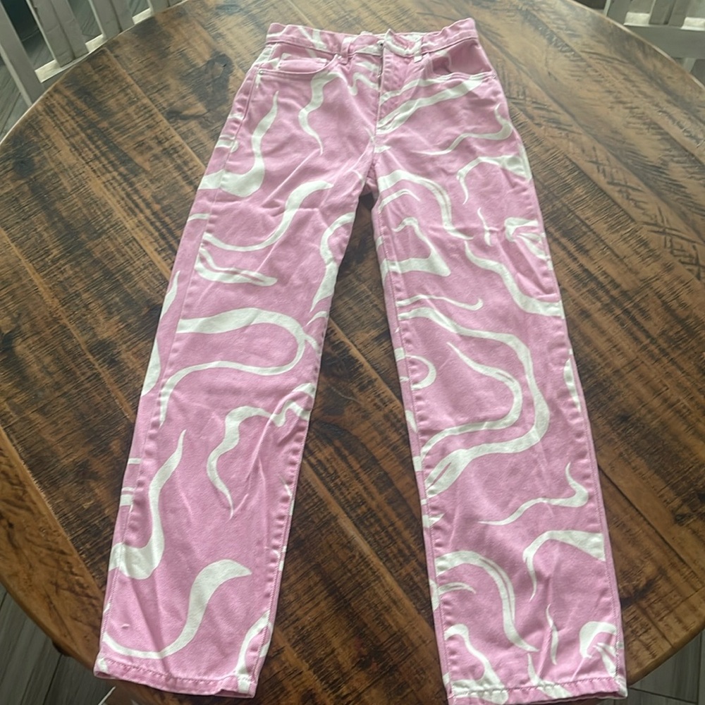 Cotton-on pink and white super cute jeans